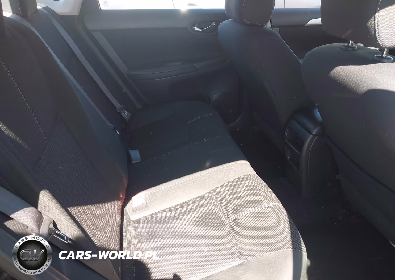 2018 Nissan Sentra S VIN:3N1AB7AP2JY277052 - 8
