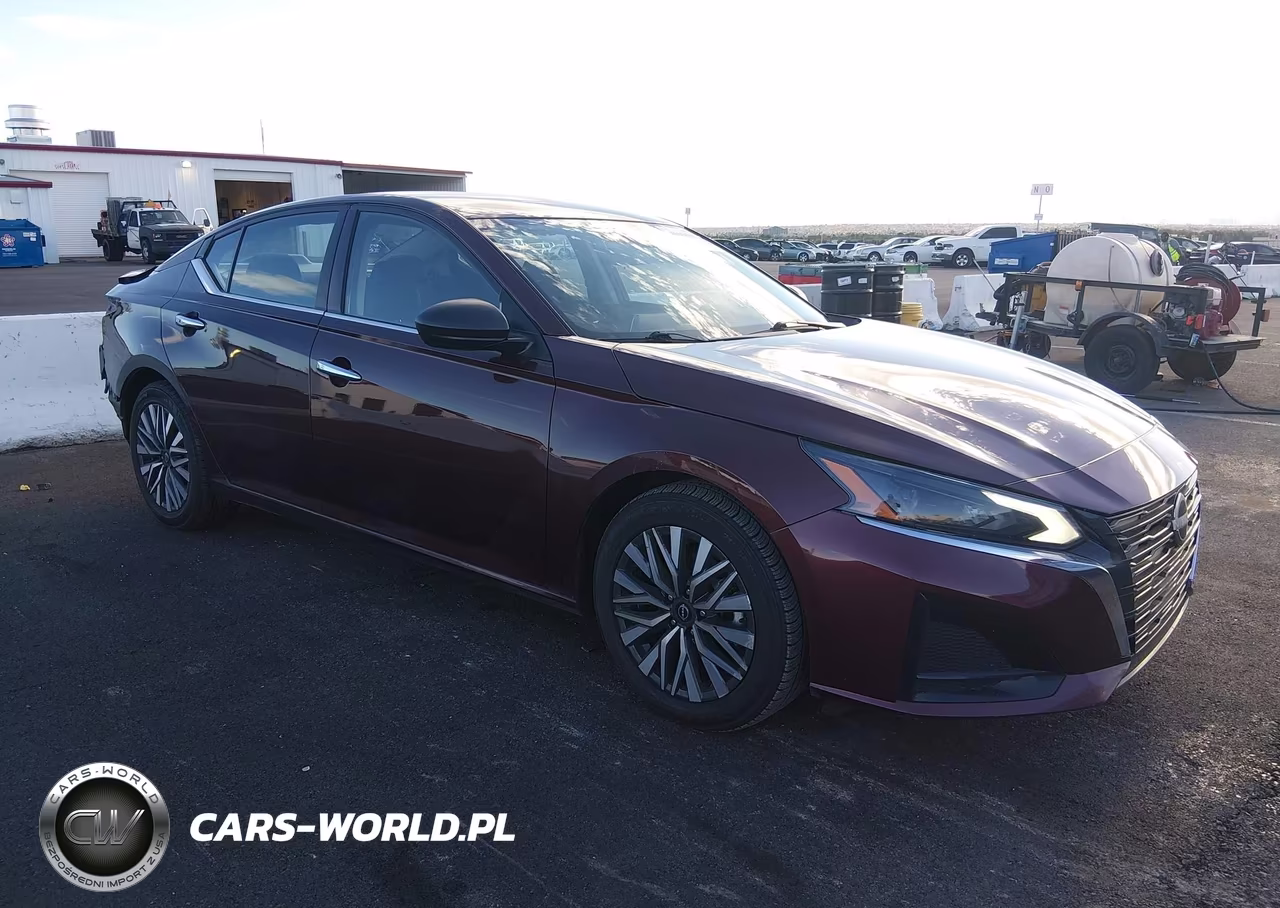2024 Nissan Altima Sv Fwd
