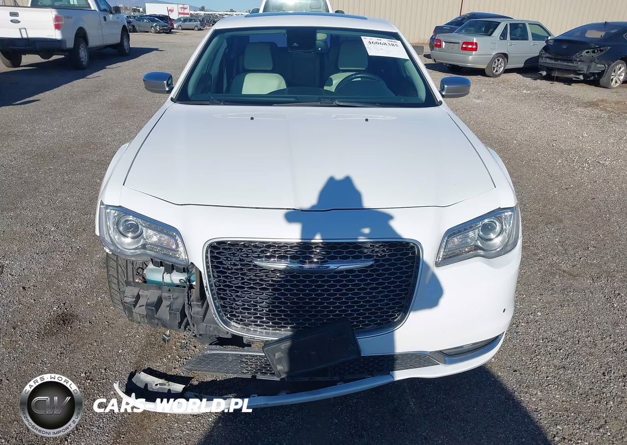 2016 Chrysler 300C Platinum VIN:2C3CCAPT5GH295939 - 12