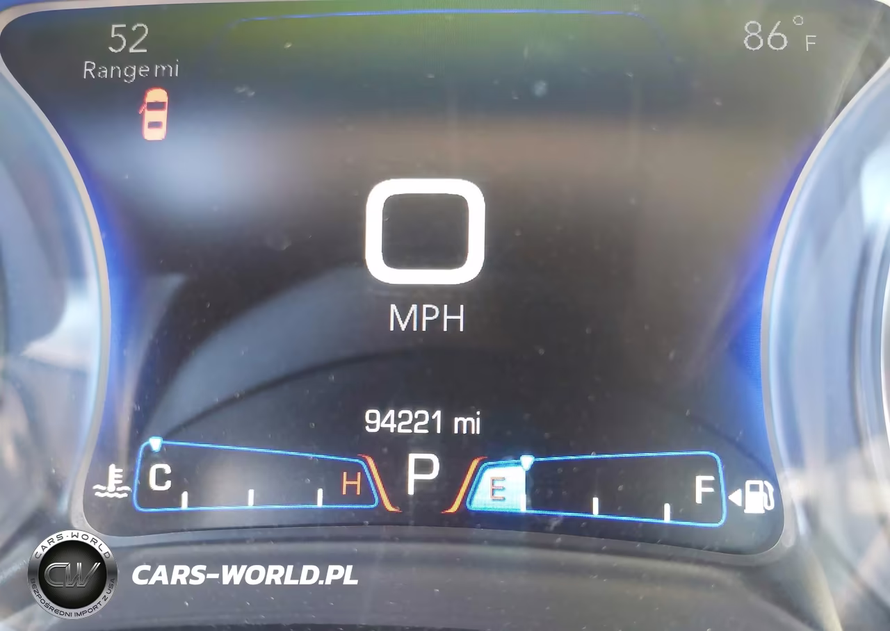 2016 Chrysler 300C Platinum VIN:2C3CCAPT5GH295939 - 15
