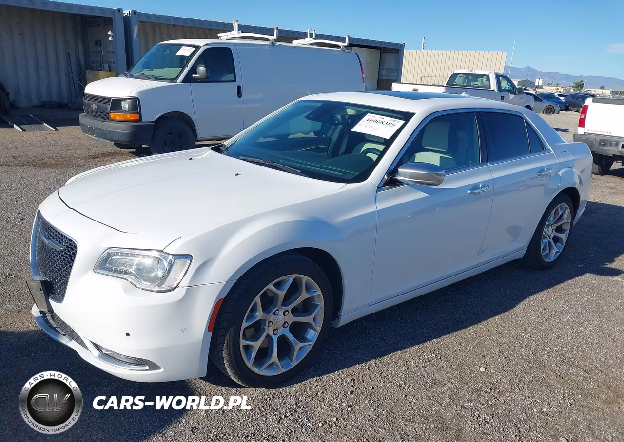 2016 Chrysler 300C Platinum VIN:2C3CCAPT5GH295939 - 2