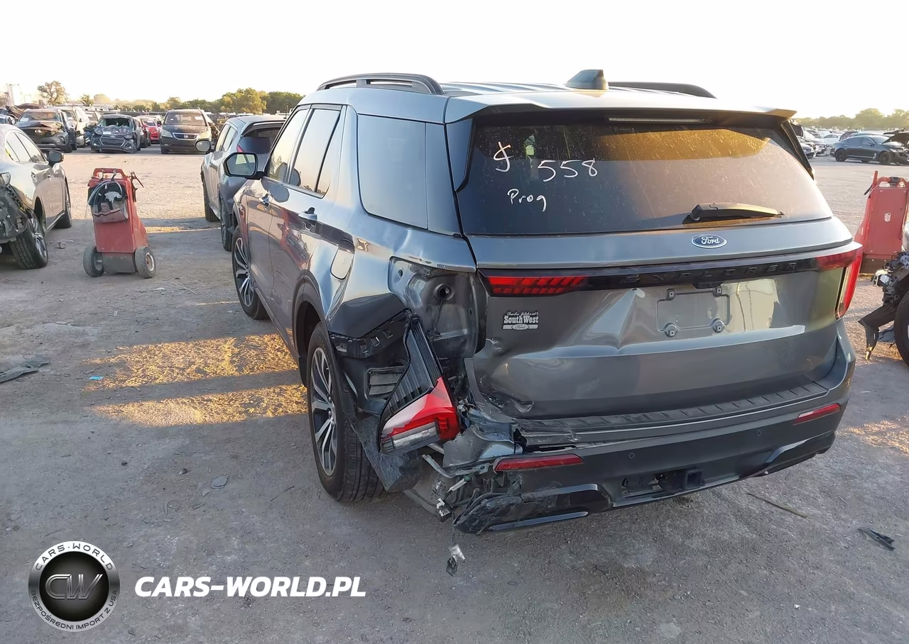 2025 Ford Explorer St-Line VIN:1FMUK7KH2SGB17821 - 3