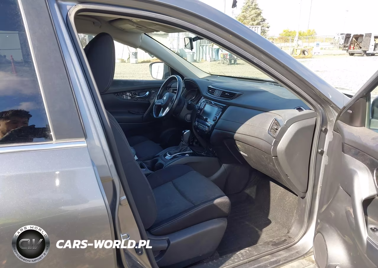 2018 Nissan Rogue Sv VIN:JN8AT2MV6JW306006 - 5