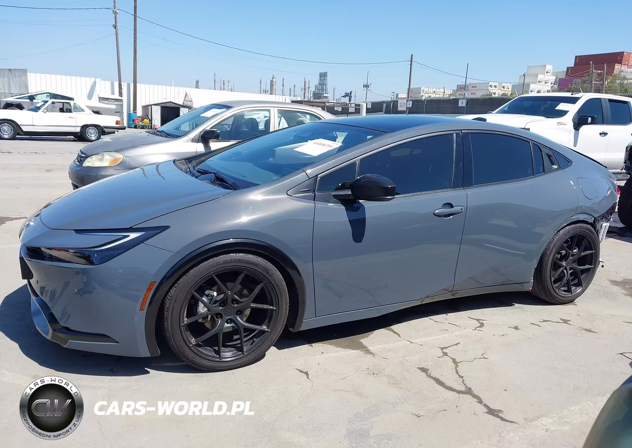 2024 Toyota Prius Limited VIN:JTDACAAU8R3016834 - 15