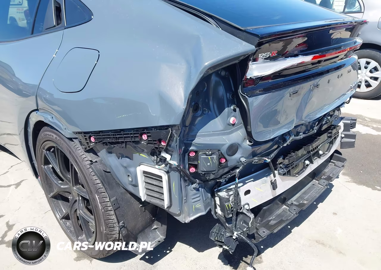 2024 Toyota Prius Limited VIN:JTDACAAU8R3016834 - 6