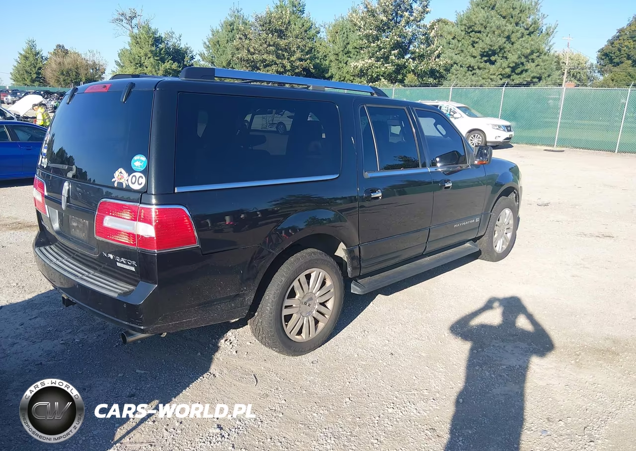 2013 Lincoln Navigator L VIN:5LMJJ3J5XDEL05858 - 4