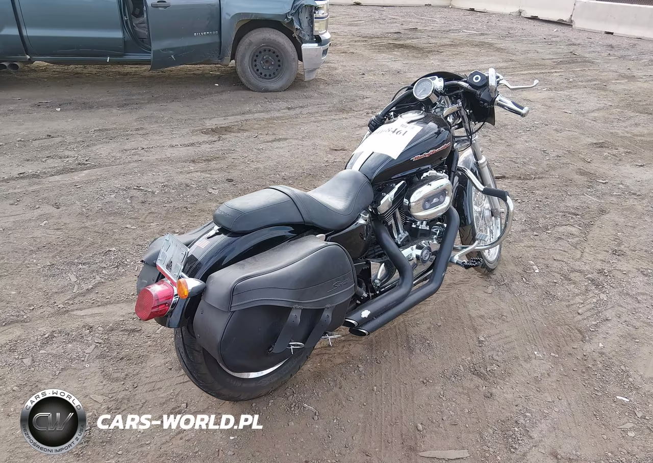 2007 Harley-Davidson Xl1200 C VIN:1HD1CT3317K436940 - 4