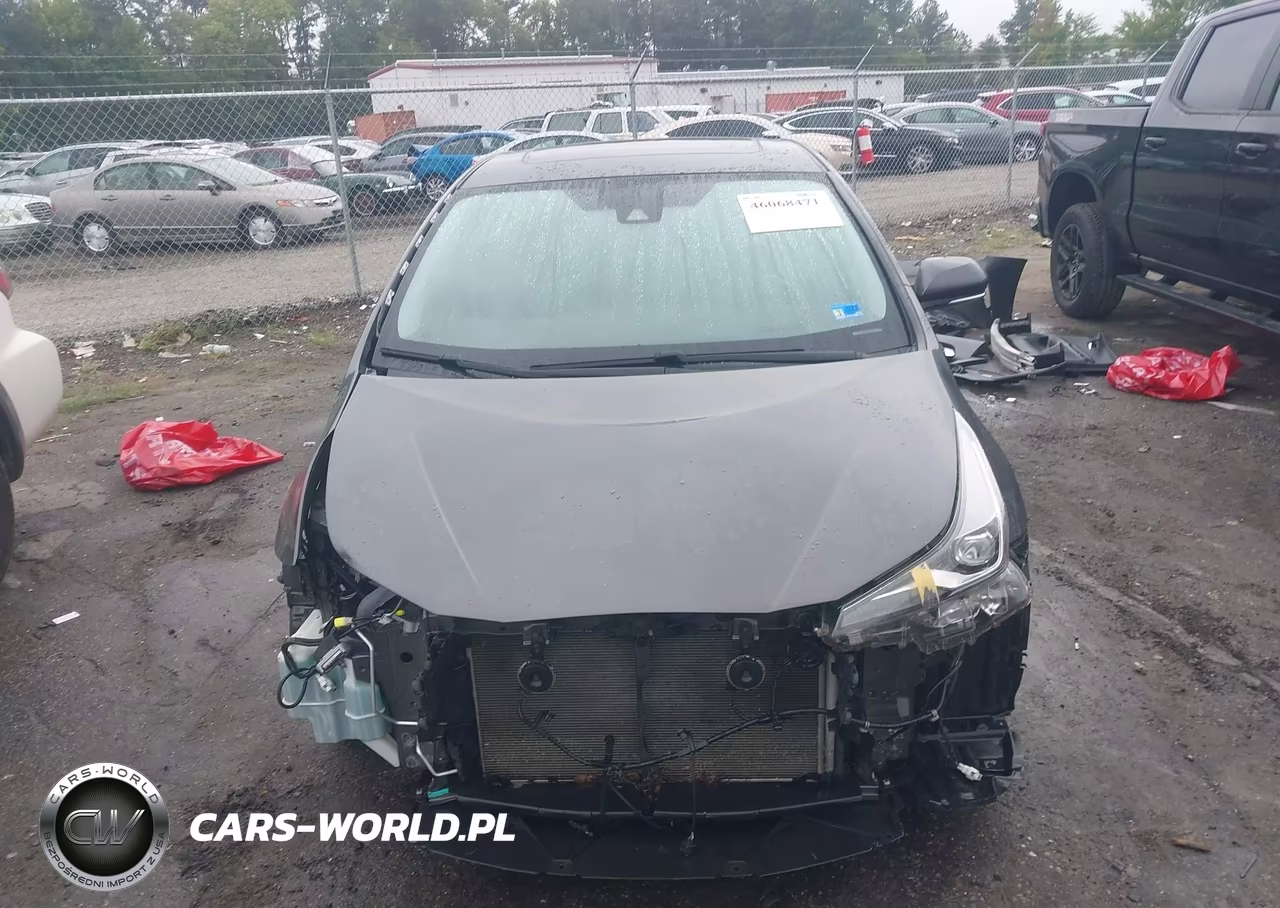 2019 Toyota Prius Xle VIN:JTDKARFUXK3088058 - 13