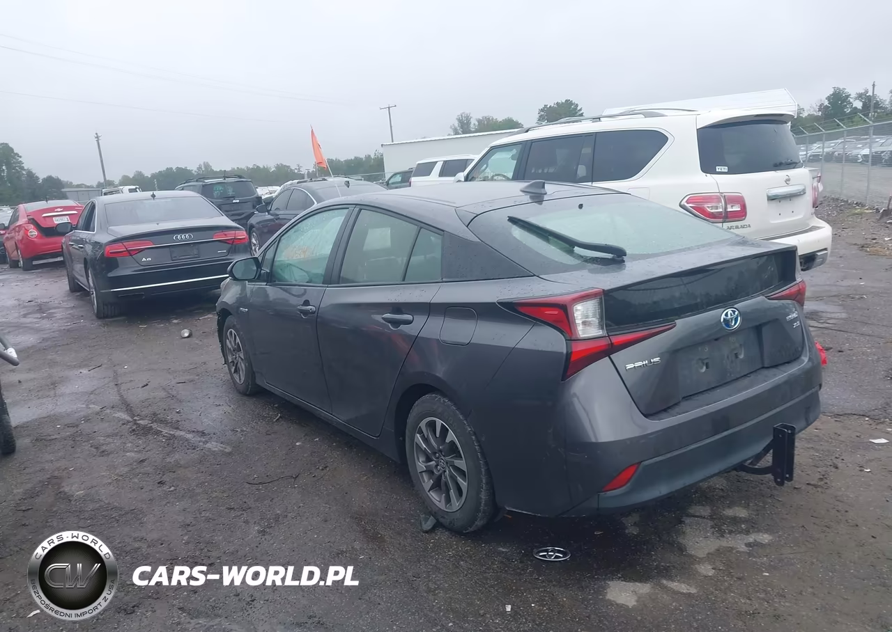 2019 Toyota Prius Xle VIN:JTDKARFUXK3088058 - 3