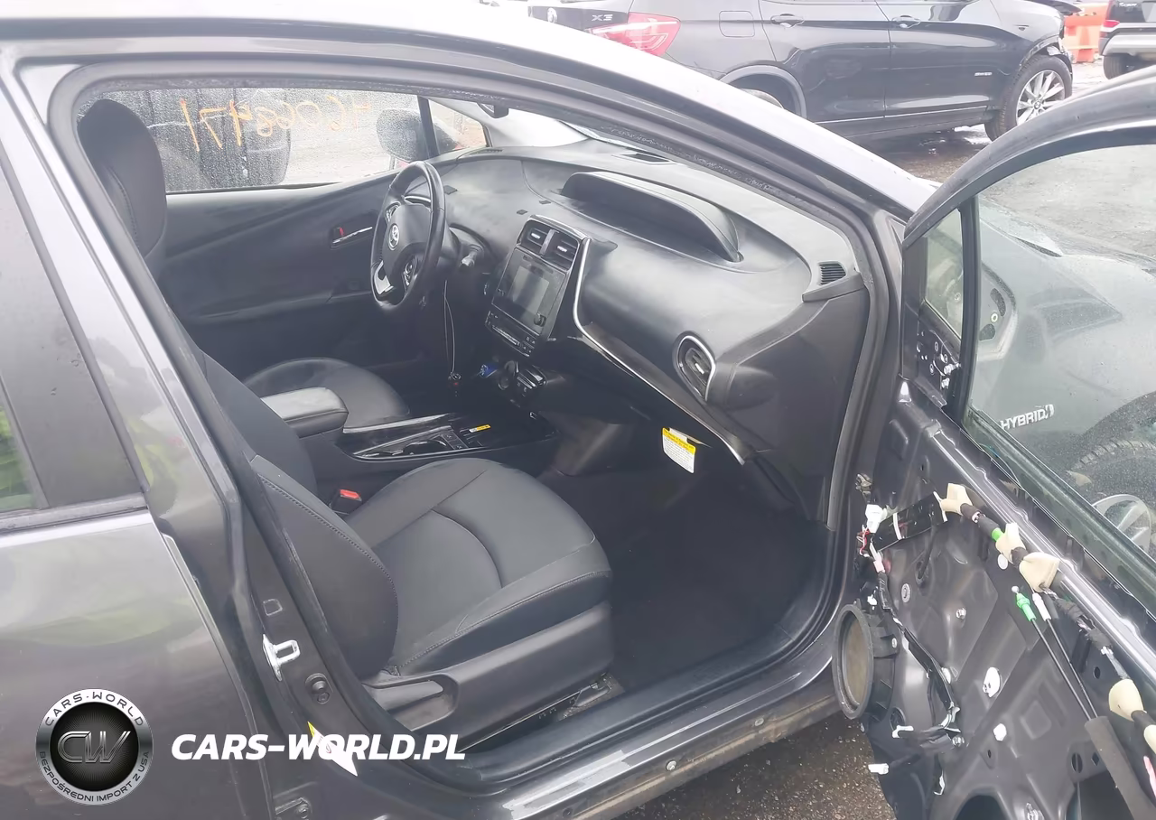 2019 Toyota Prius Xle VIN:JTDKARFUXK3088058 - 5