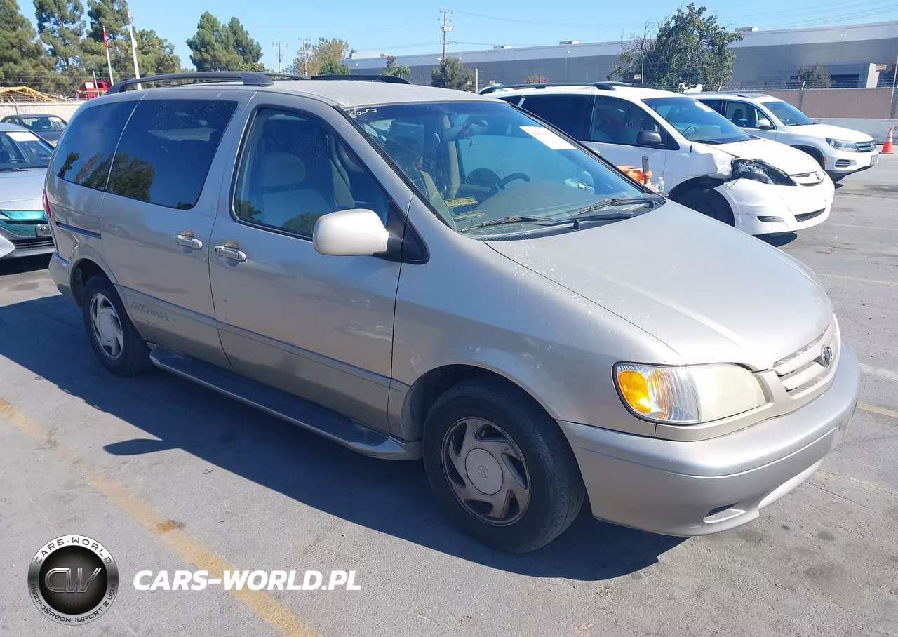 2002 Toyota Sienna Le