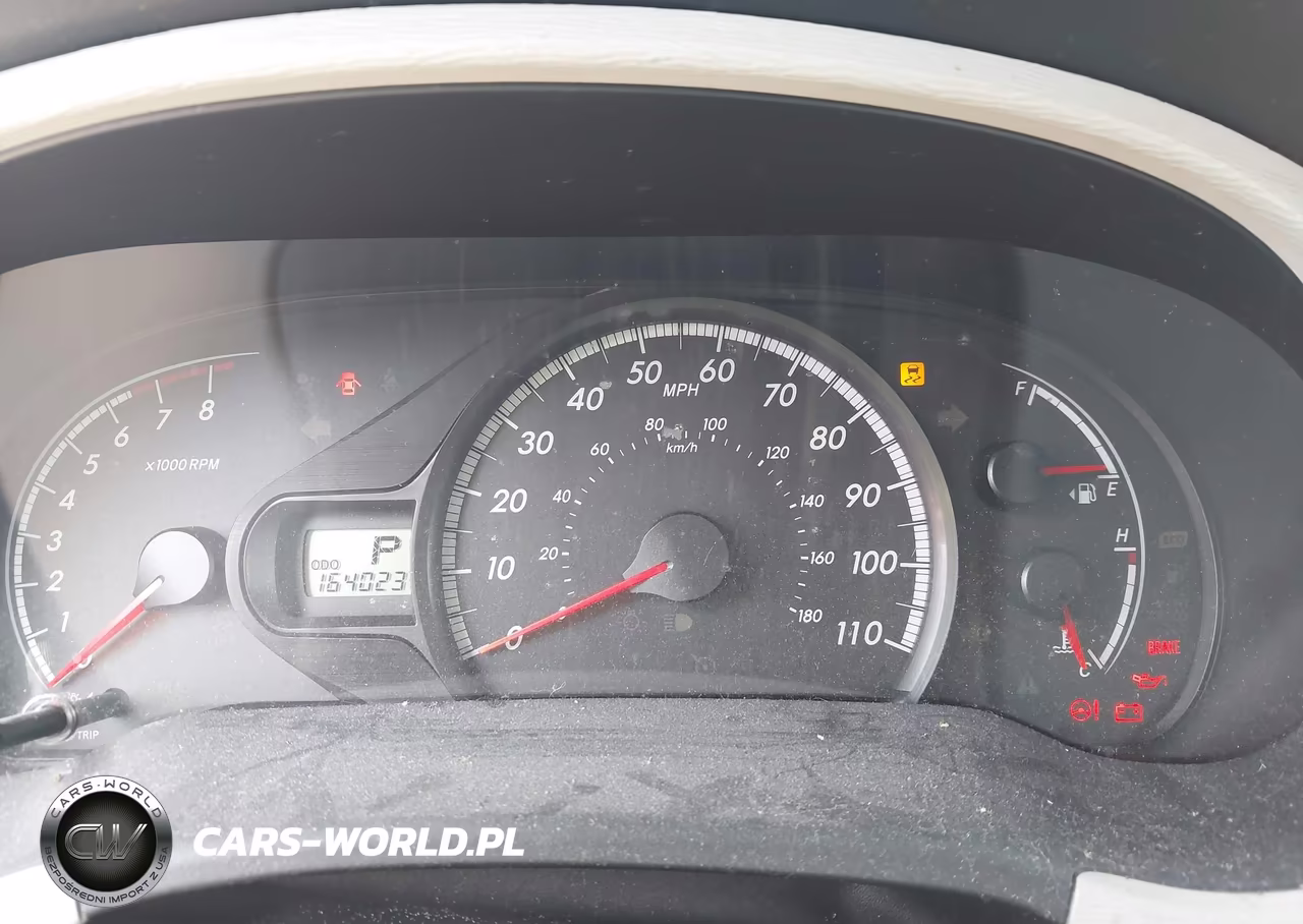 2011 Toyota Sienna Base V6 VIN:5TDZK3DC9BS101481 - 7