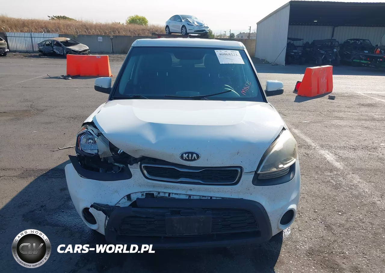 2013 Kia Soul + VIN:KNDJT2A63D7557279 - 12