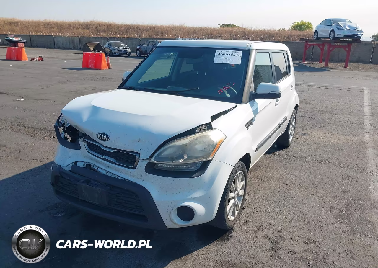 2013 Kia Soul + VIN:KNDJT2A63D7557279 - 2