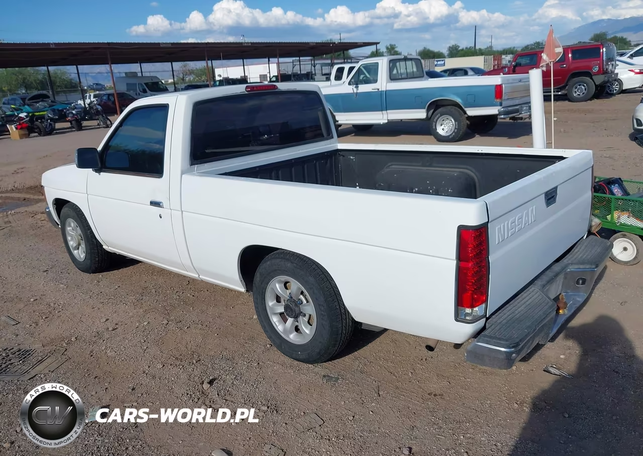 1997 Nissan 4X2 Truck Xe VIN:1N6SD11S8VC368612 - 3