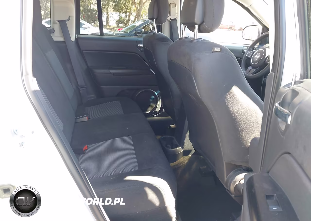 2016 Jeep Compass Sport VIN:1C4NJCBA2GD813689 - 8