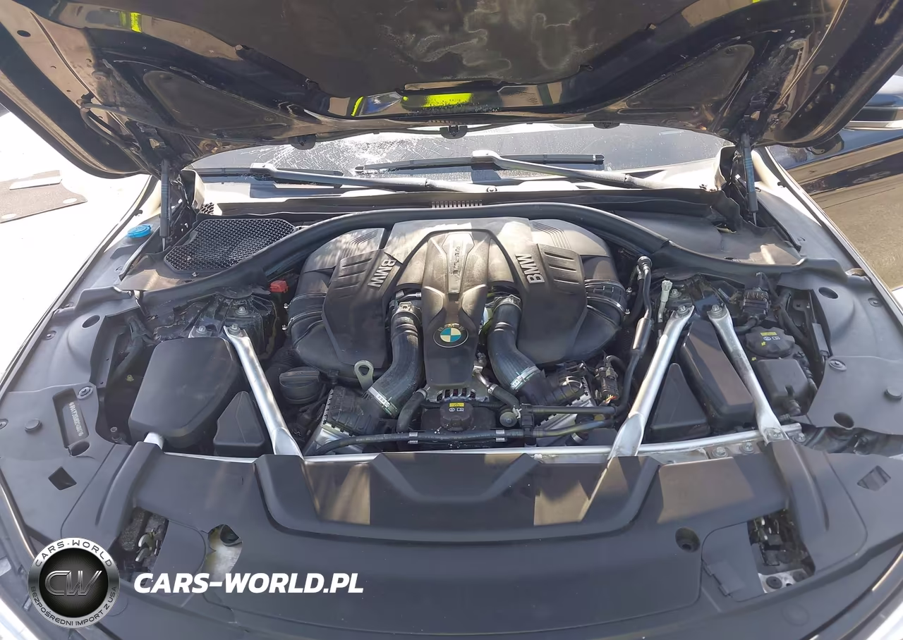 2019 BMW 750I xDrive VIN:WBA7F2C59KB240667 - 10
