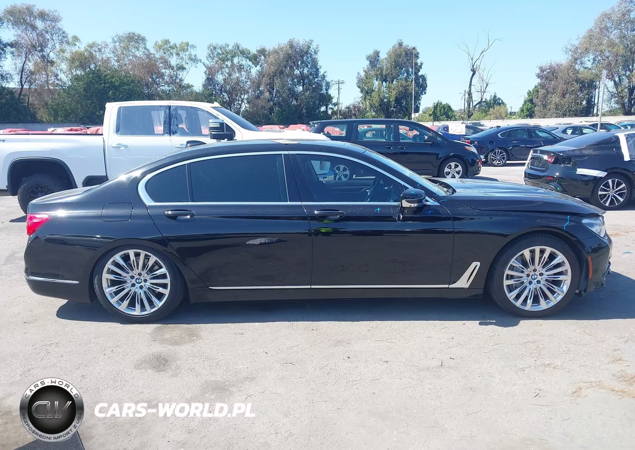 2019 BMW 750I xDrive VIN:WBA7F2C59KB240667 - 13