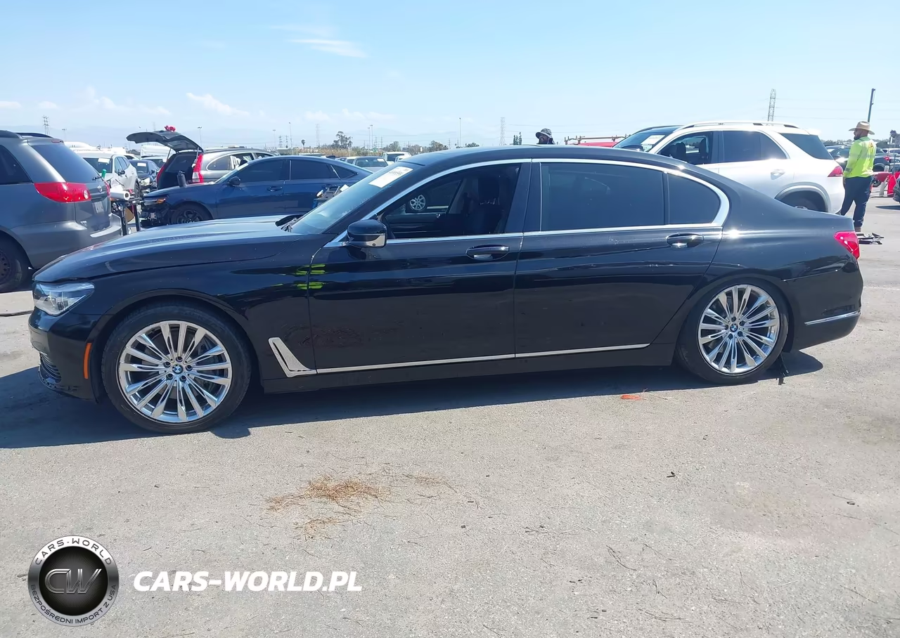 2019 BMW 750I xDrive VIN:WBA7F2C59KB240667 - 14