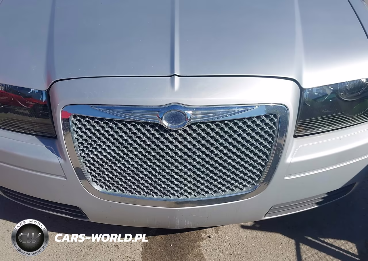 2007 Chrysler 300 VIN:2C3KA43RX7H720178 - 6