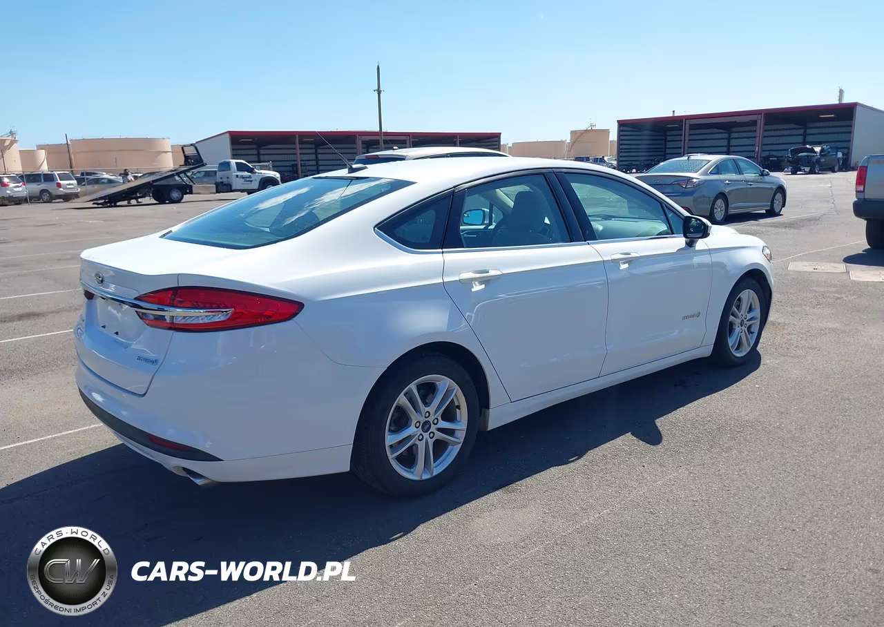 2018 Ford Fusion Hybrid S VIN:3FA6P0UU0JR243687 - 4