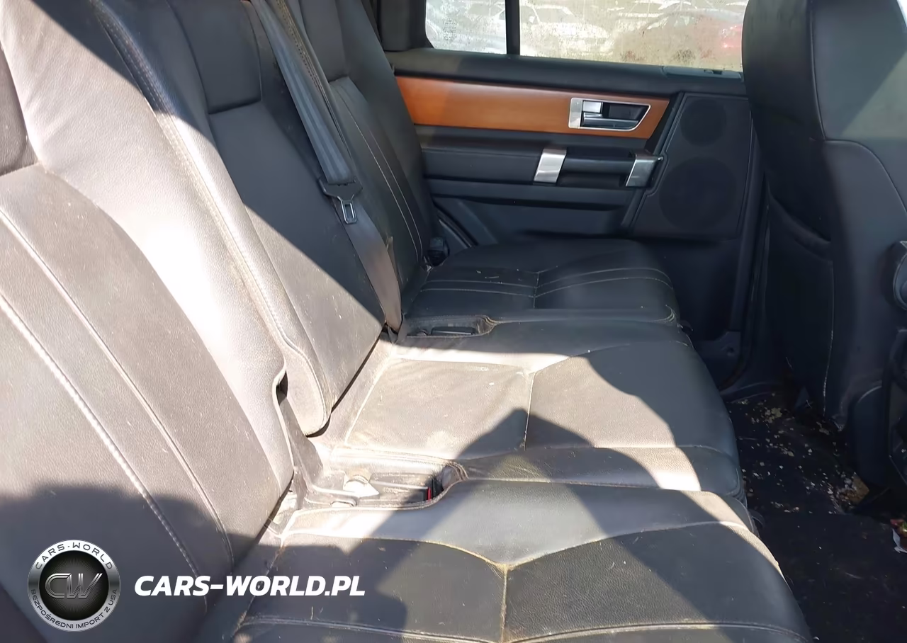 2011 Land Rover Lr4 VIN:SALAG2D45BA570493 - 8