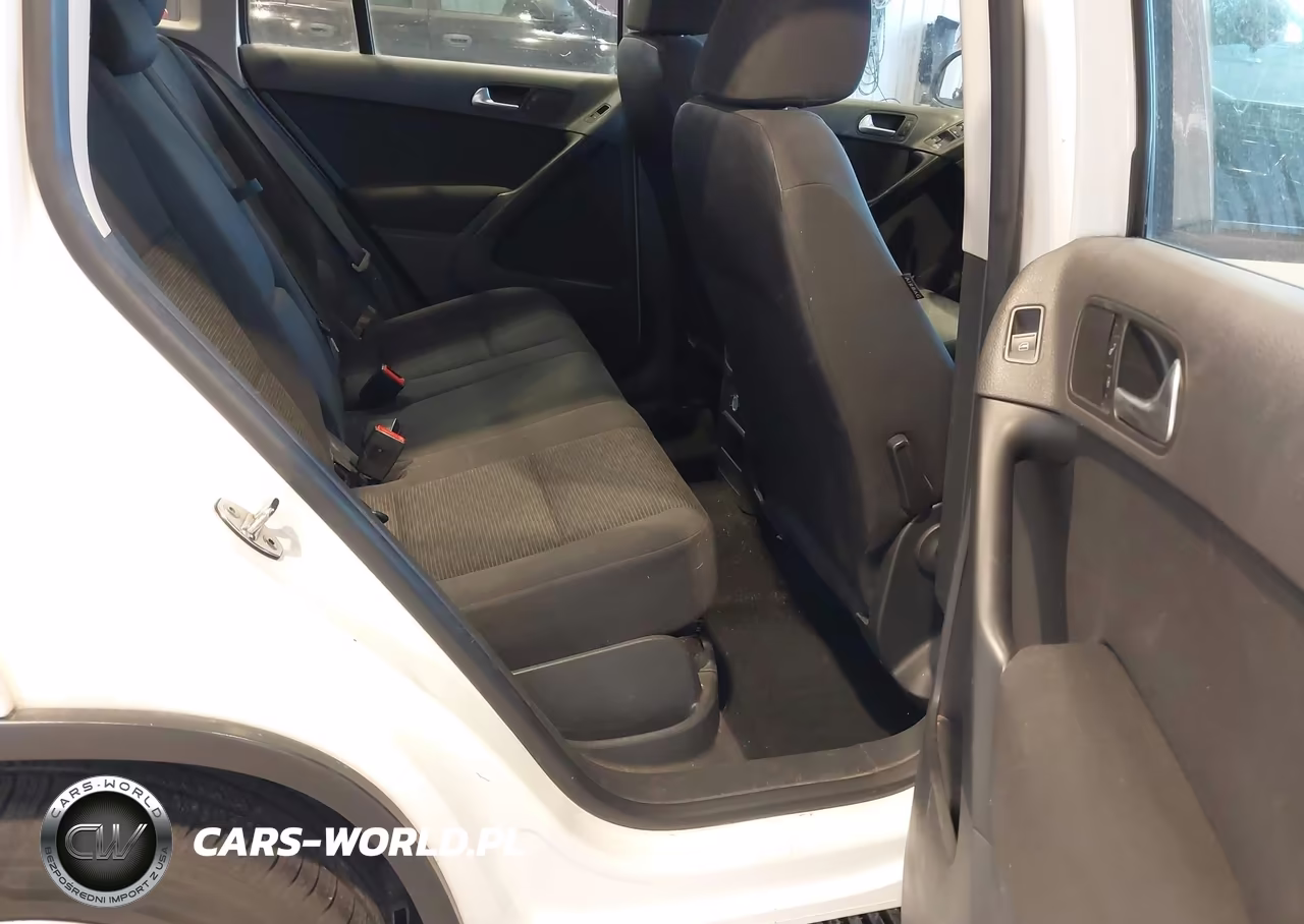 2013 Volkswagen Tiguan S VIN:WVGBV3AX0DW090871 - 8