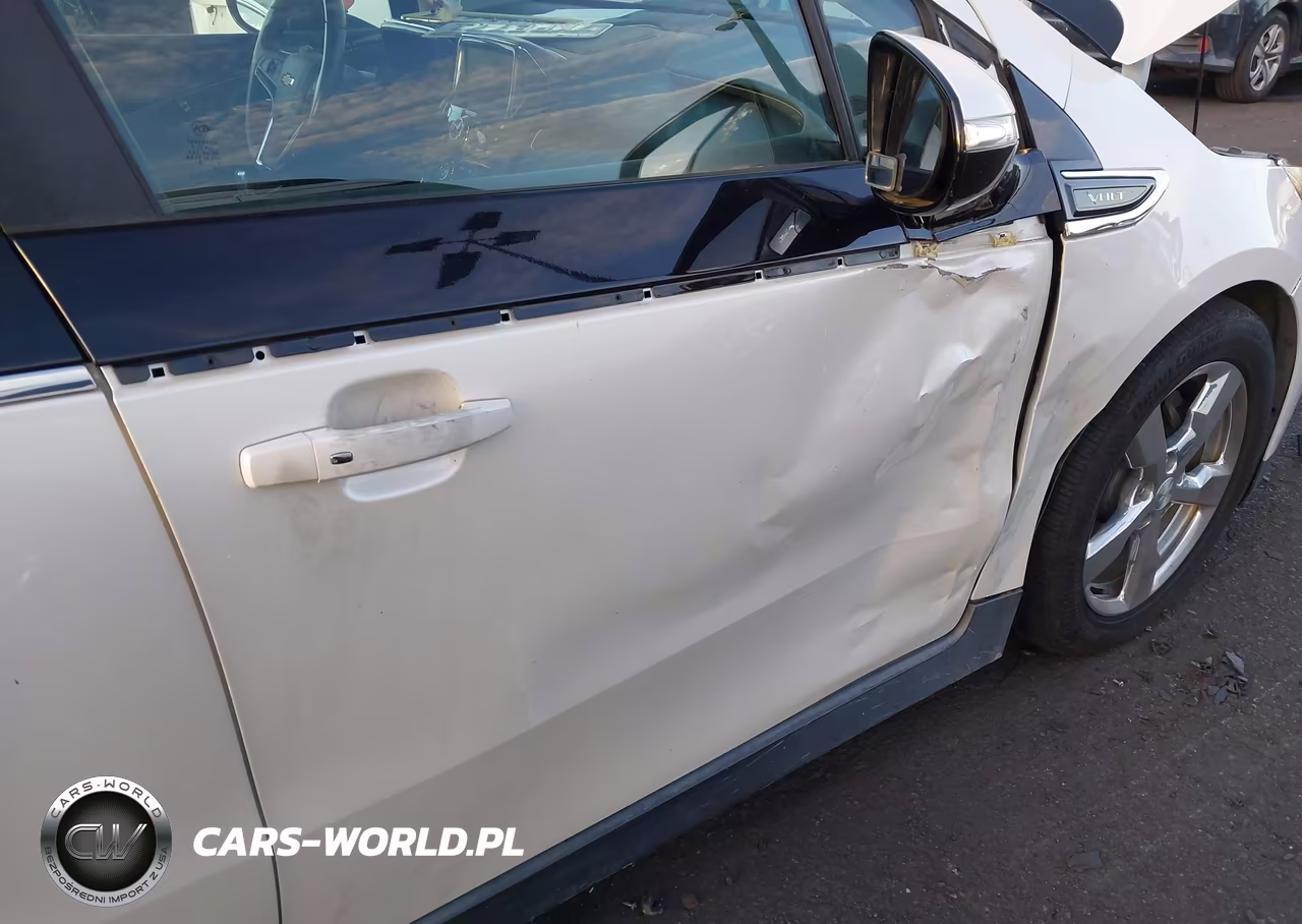 2012 Chevrolet Volt VIN:1G1RH6E4XCU127746 - 12