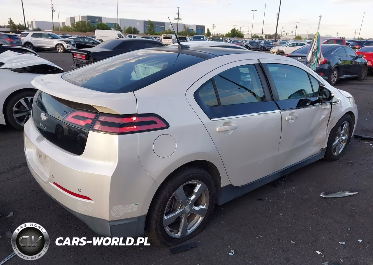 2012 Chevrolet Volt VIN:1G1RH6E4XCU127746 - 4