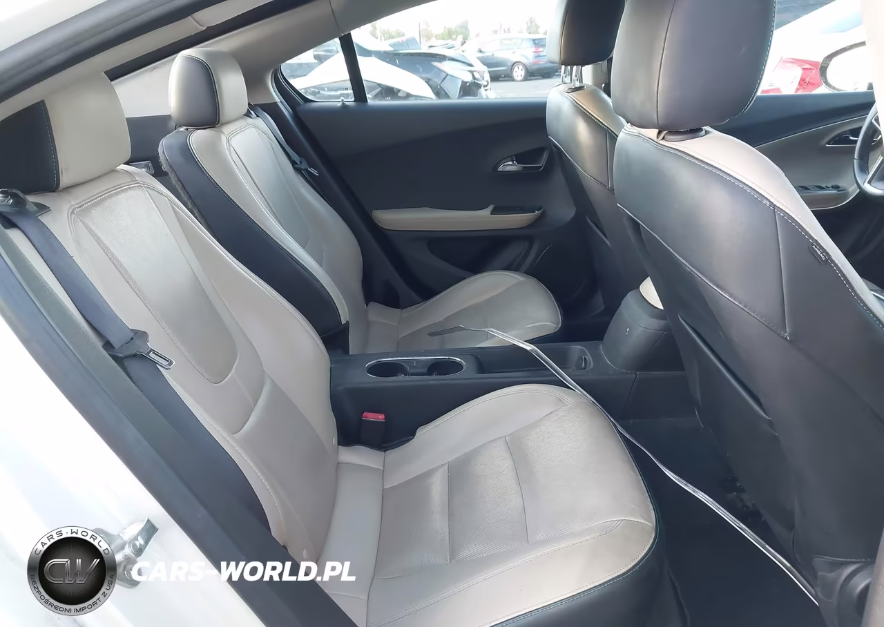 2012 Chevrolet Volt VIN:1G1RH6E4XCU127746 - 8