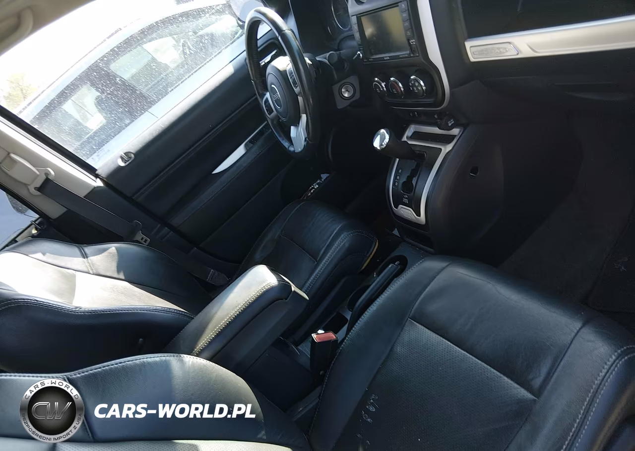2016 Jeep Compass High Altitude Edition VIN:1C4NJDEB7GD572755 - 5