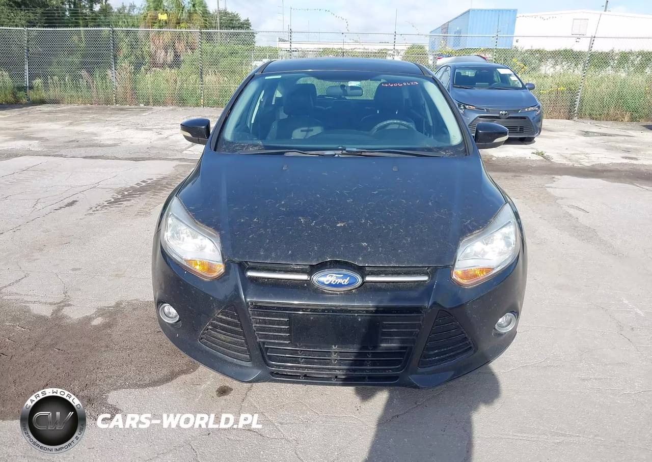2013 Ford Focus Titanium VIN:1FADP3N26DL371456 - 6