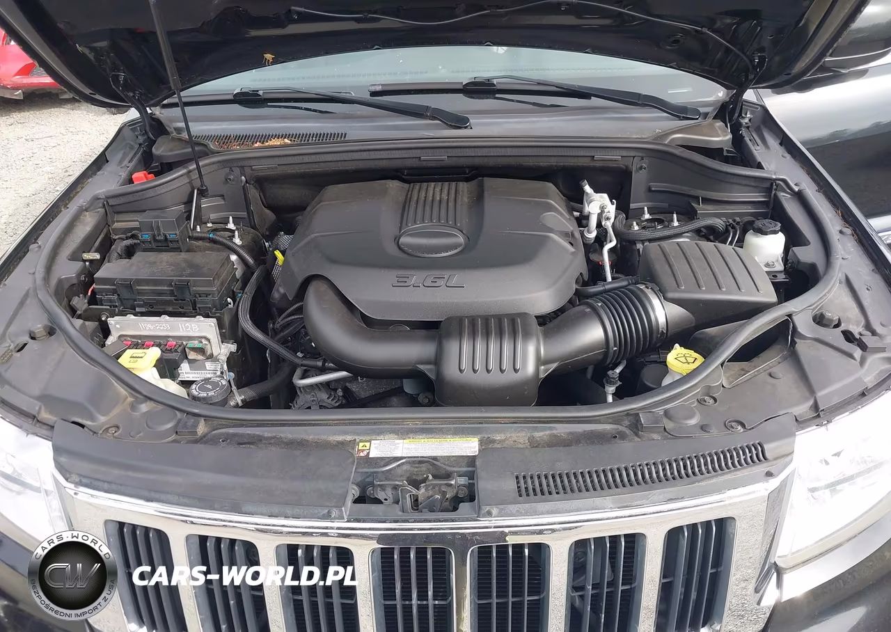 2011 Jeep Grand Cherokee Laredo VIN:1J4RR4GG7BC562108 - 10