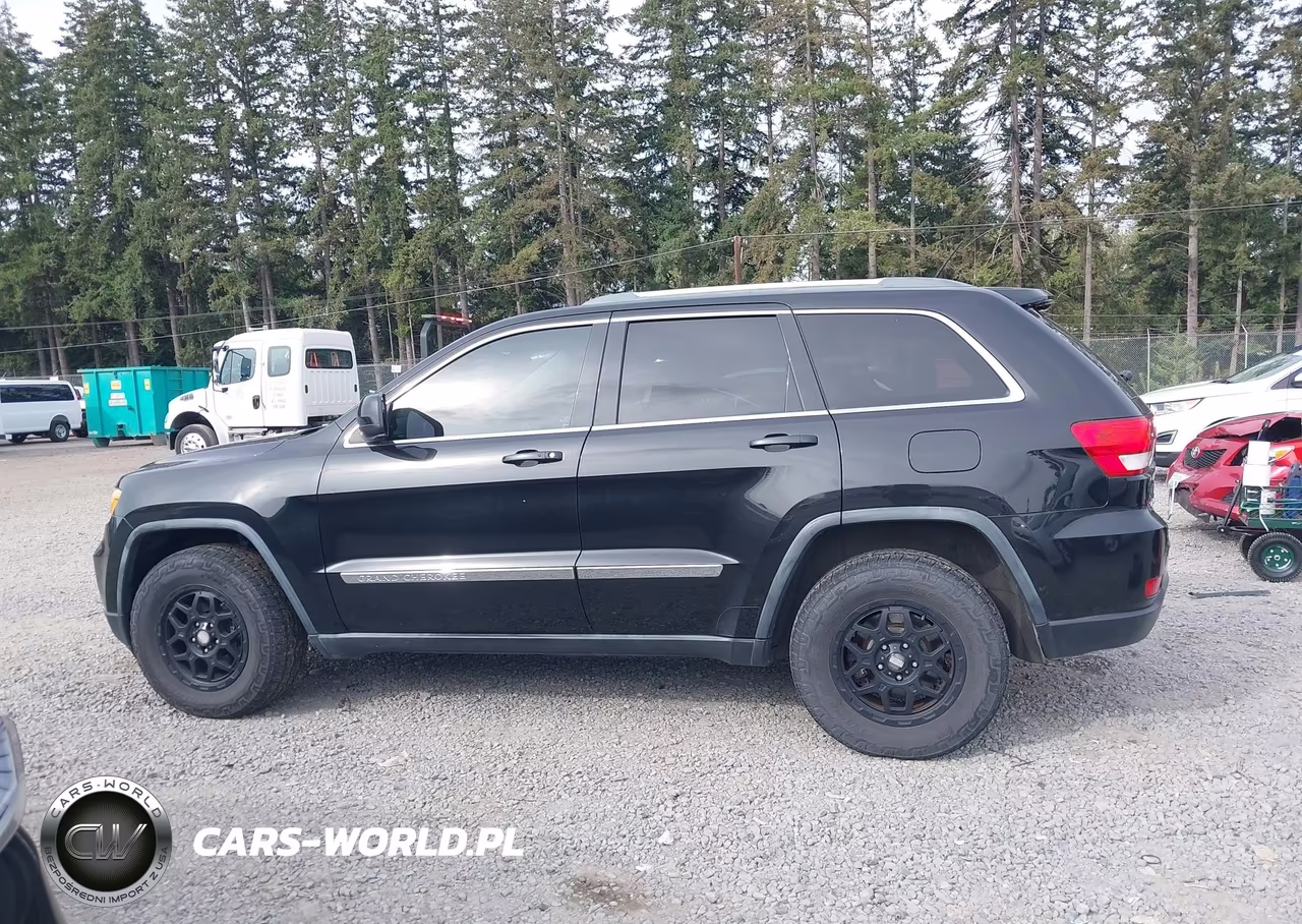 2011 Jeep Grand Cherokee Laredo VIN:1J4RR4GG7BC562108 - 15