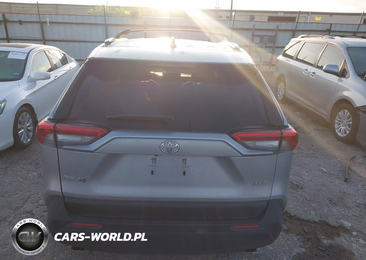 2019 Toyota Rav4 Xle VIN:JTMW1RFV4KD510300 - 16