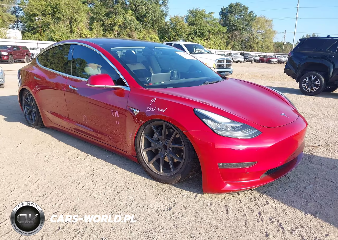 2018 Tesla Model 3 Long Range-Mid Range – zdjęcie 1 z 19
