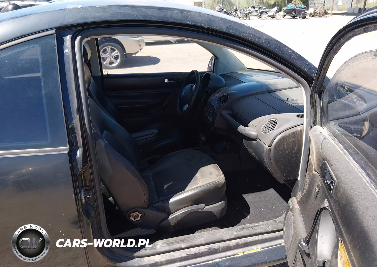 2008 Volkswagen New Beetle S VIN:3VWPW31C18M514839 - 5