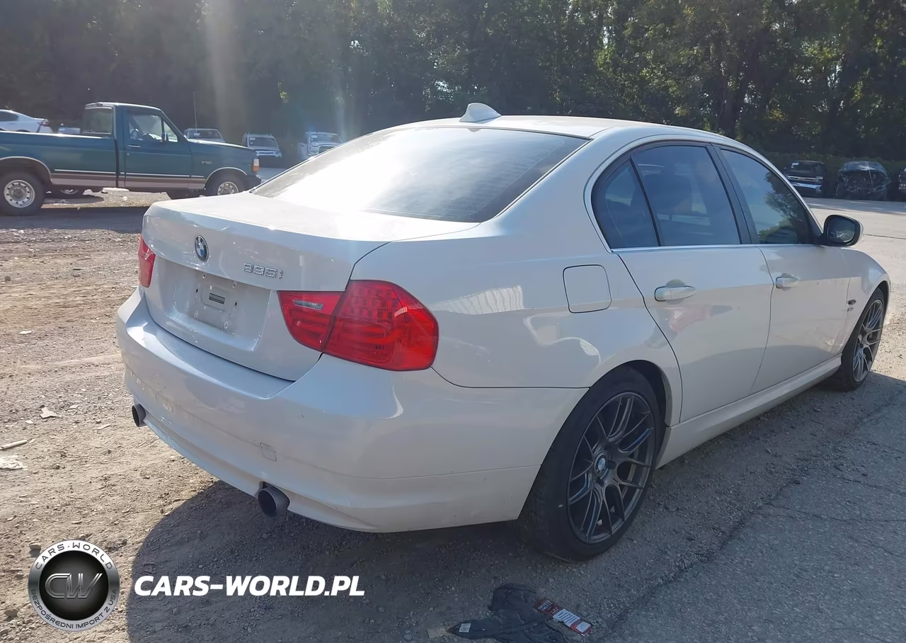 2010 BMW 335I xDrive VIN:WBAPL3C51AA407817 - 4