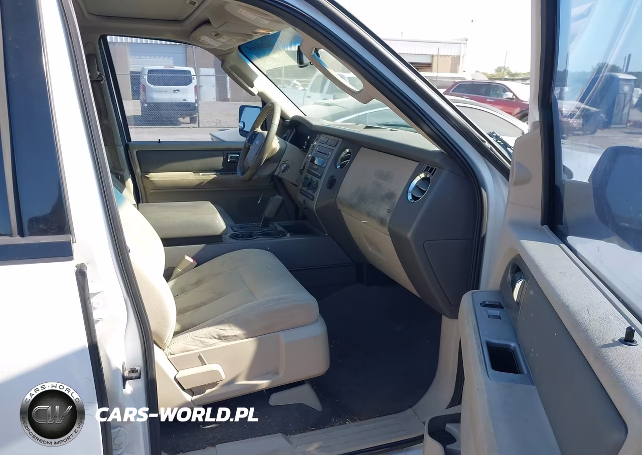 2010 Ford Expedition Xlt VIN:1FMJU1F50AEA94186 - 5