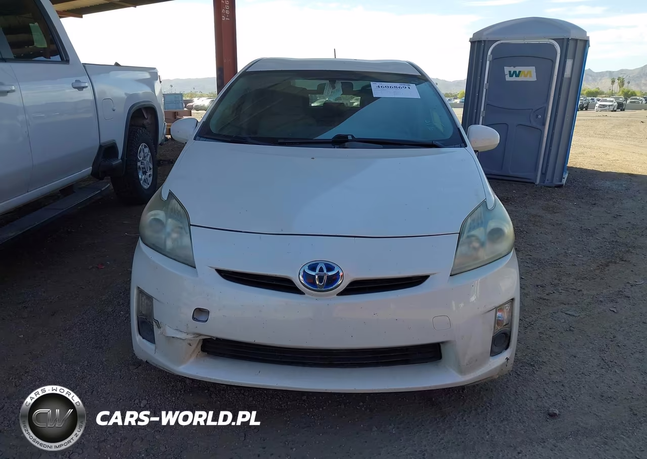 2011 Toyota Prius Two VIN:JTDKN3DU8B5320830 - 12