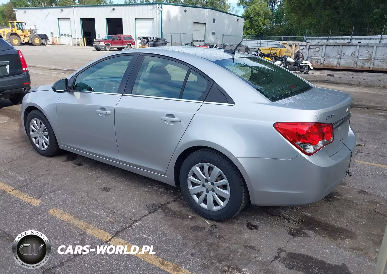2011 Chevrolet Cruze Ls VIN:1G1PC5SH0B7103153 - 3