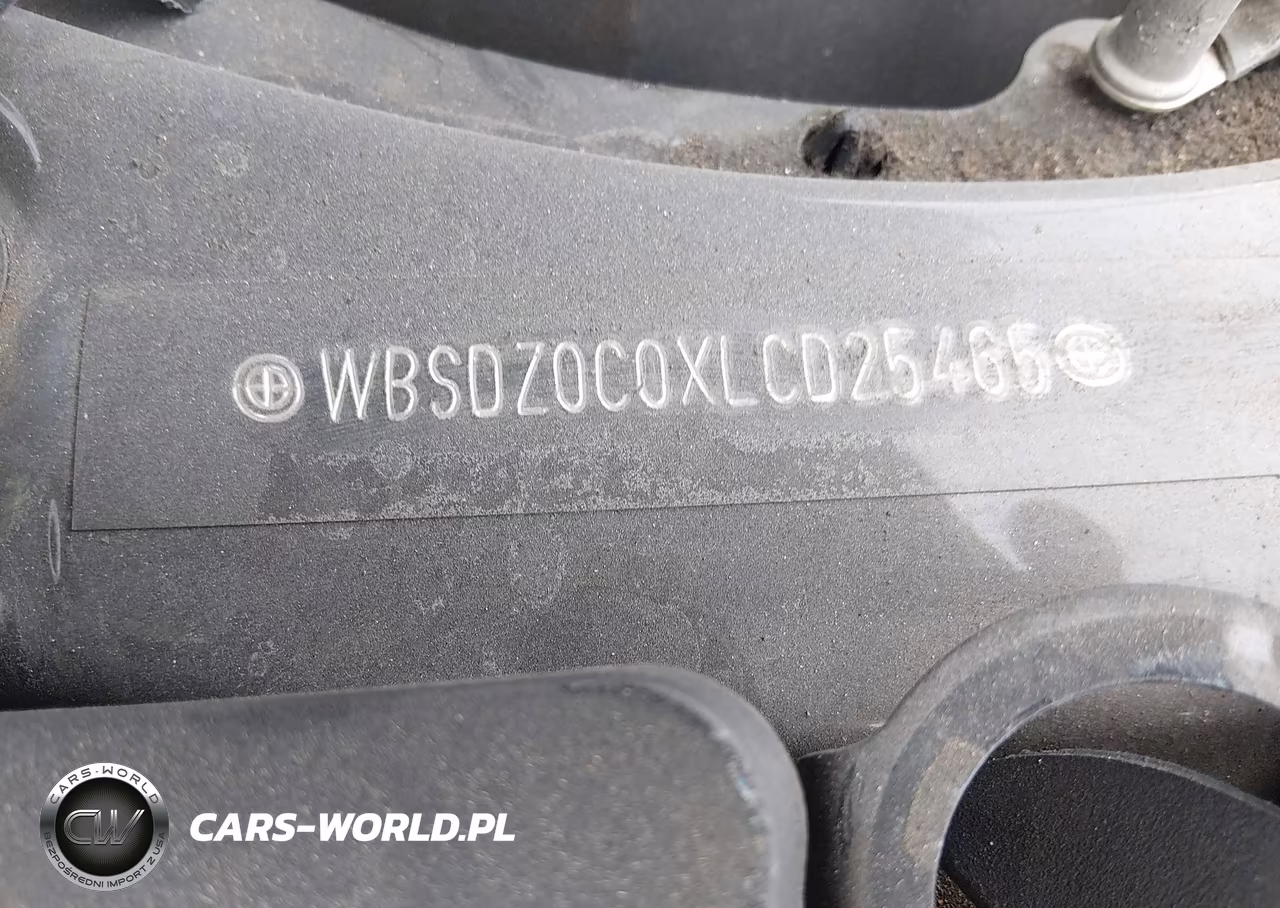 2020 BMW M8 VIN:WBSDZ0C0XLCD25465 - 9