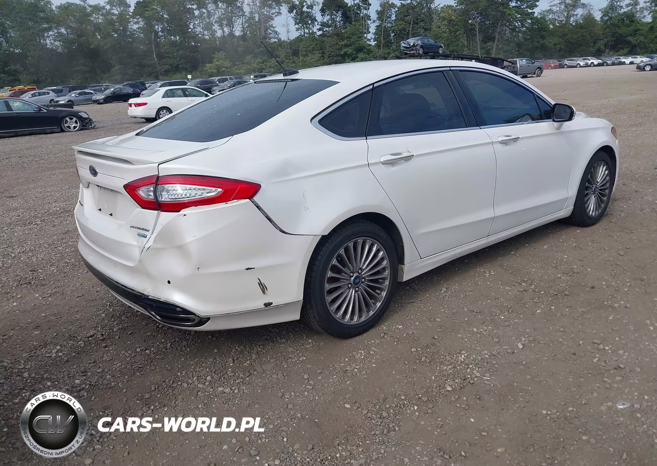 2016 Ford Fusion Titanium VIN:3FA6P0D90GR120671 - 4