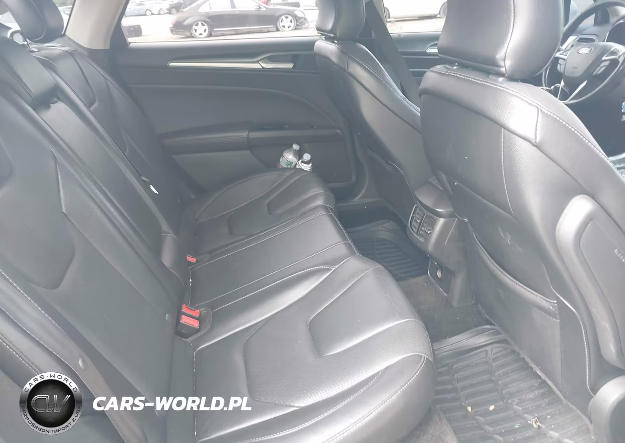 2016 Ford Fusion Titanium VIN:3FA6P0D90GR120671 - 8