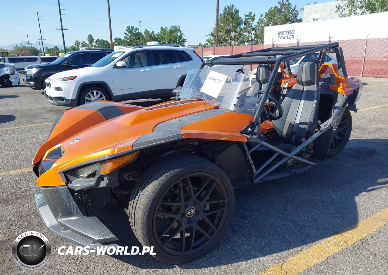 2015 Polaris Slingshot Sl VIN:57XAAPFAXF5104721 - 2