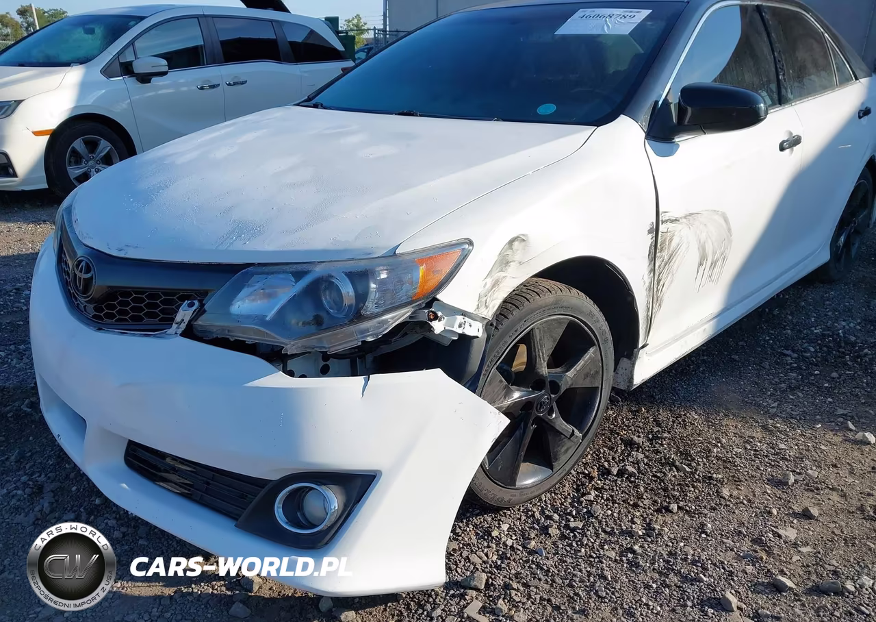 2014 Toyota Camry Se Sport VIN:4T1BF1FK2EU347329 - 6