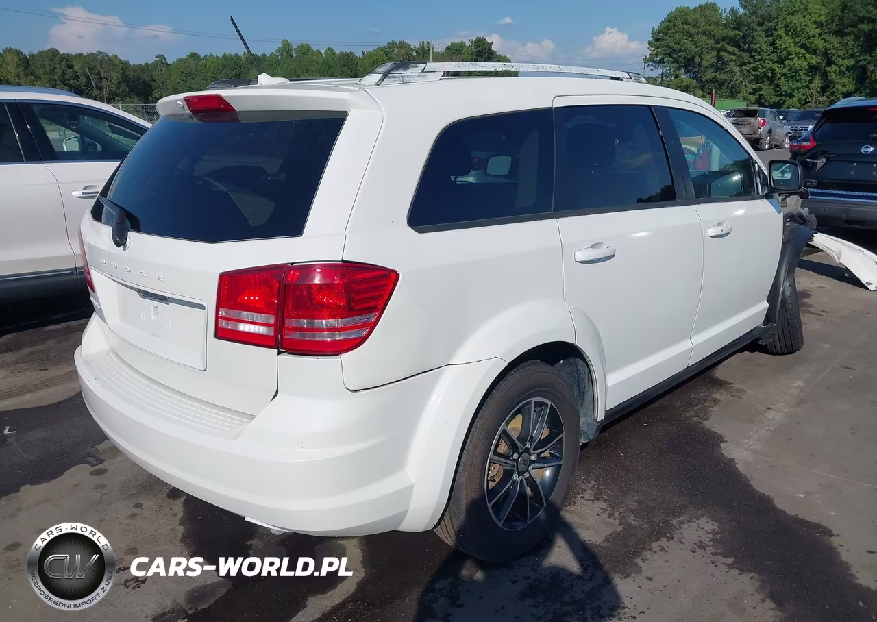 2018 Dodge Journey Se VIN:3C4PDCAB4JT170175 - 4