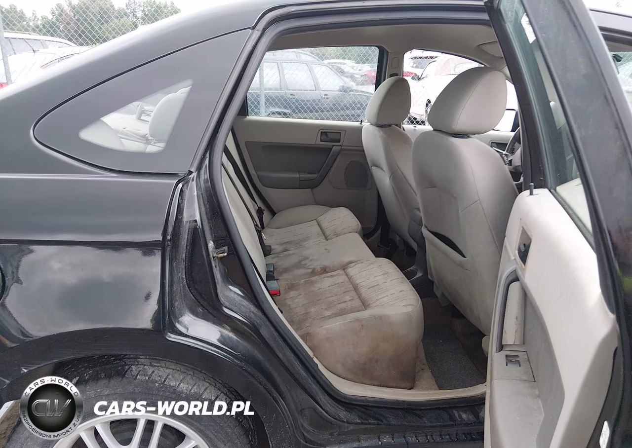 2011 Ford Focus Se VIN:1FAHP3FN6BW145116 - 8