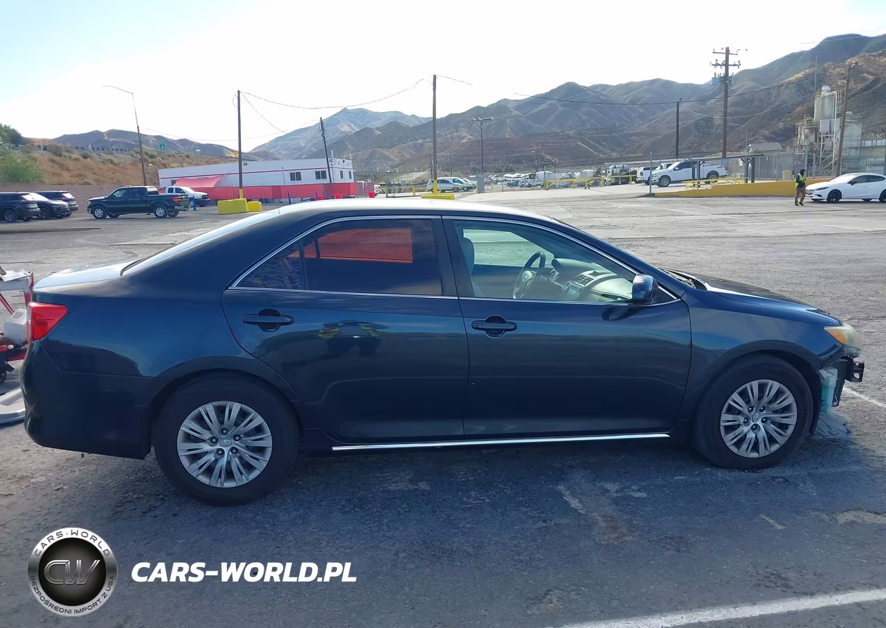 2014 Toyota Camry Le VIN:4T1BF1FK6EU407144 - 14