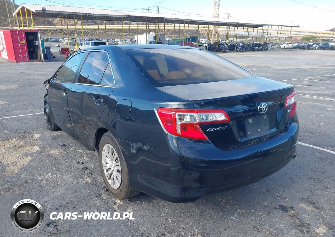 2014 Toyota Camry Le VIN:4T1BF1FK6EU407144 - 3